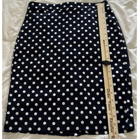 J. Crew Pencil Skirt Size: 0 Navy Blue/White Polka Dot Back Zip Slit - Picture 8 of 8